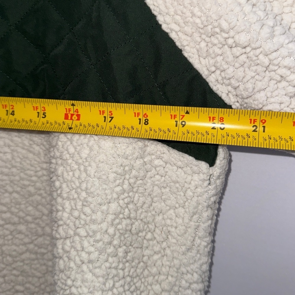 Abercrombie & Fitch White and Black Sherpa Teddy Pull Over Large - Picture 6 of 6
